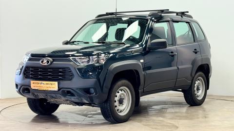 LADA Niva Travel